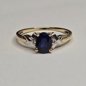 10K Yellow Gold Oval Blue Sapphire & Diamond Accent Ring - Size 7